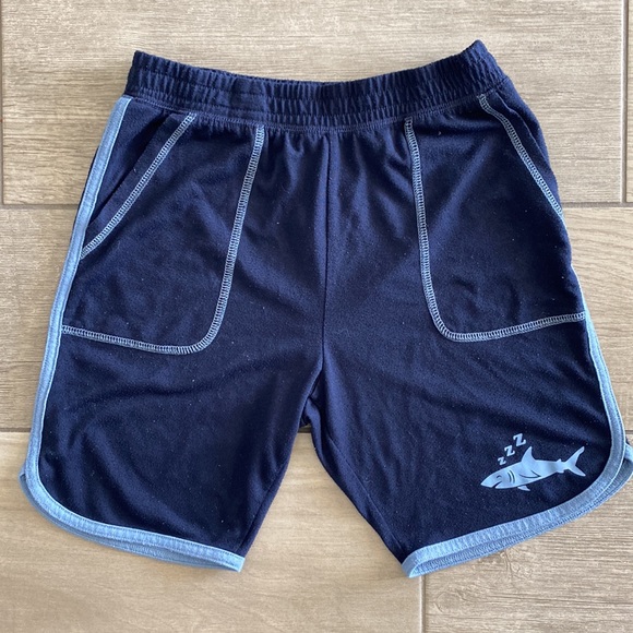 Boys Gap Kids Snooze! PJ Set with Shark Graphic - Picture 6 of 10